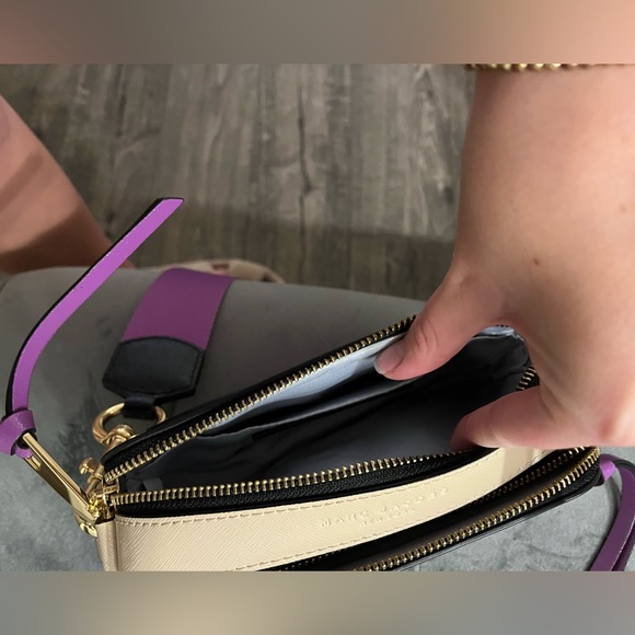 LIMITED EDITION MARC JACOBS SNAPSHOT BAG - Picture 4 of 5